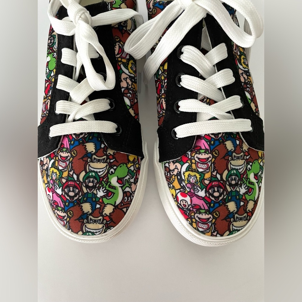 GroundUp | Nintendo Super Mario Shoes - Picture 2 of 6